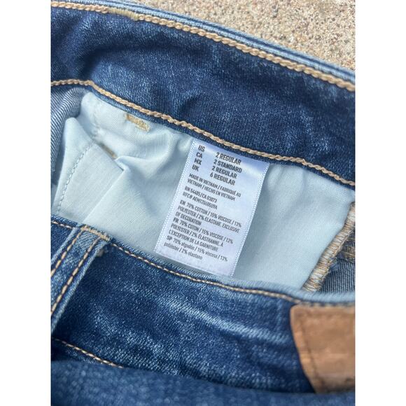 American Eagle Super Stretch Super Hi-Rise Medium Wash Jegging Size 2 Regular - Picture 6 of 9